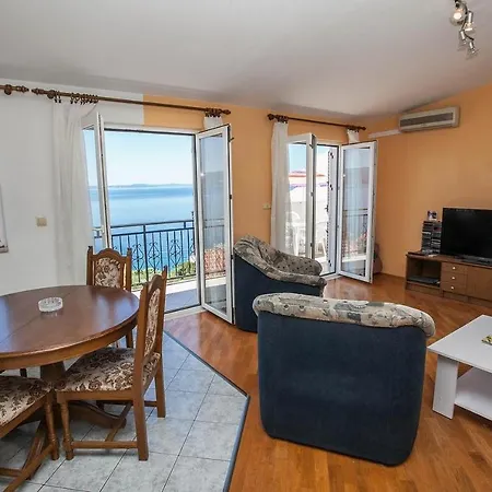 Daire Adriatic Seaview Apartment
